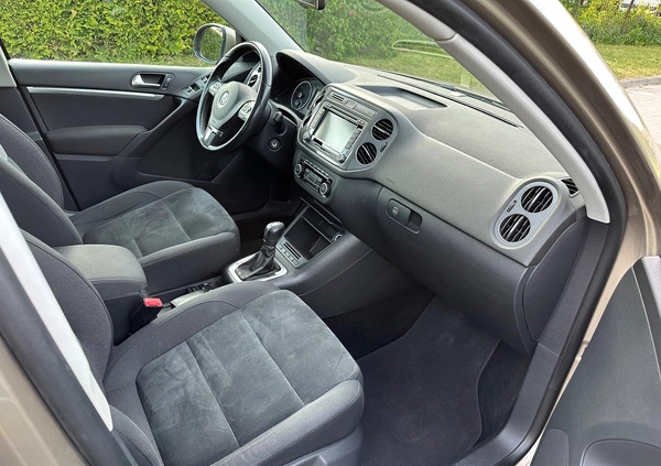 Volkswagen Tiguan cena 44500 przebieg: 251000, rok produkcji 2012 z Dębno małe 211